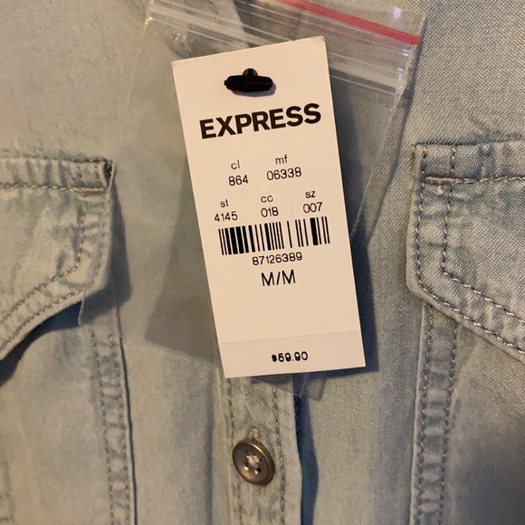 Brand new express button-down size M - Picture 2 of 7